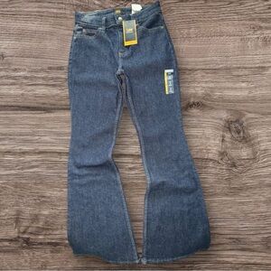 Lee Legendary Women’s Flare Jeans Mid Rise Indigo Warrior Size 6 Short NWT